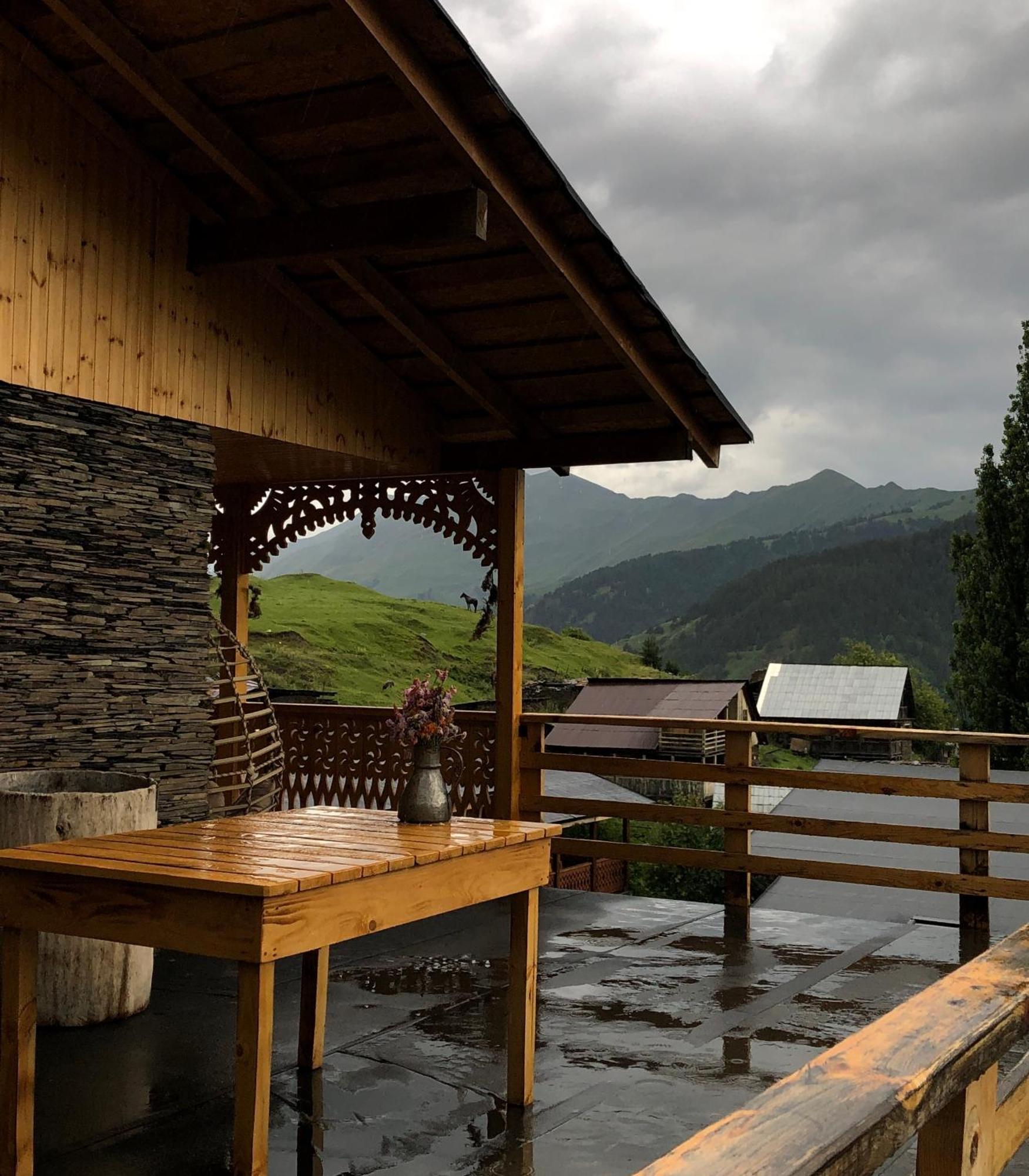 A North Homestay Omalo Extérieur photo